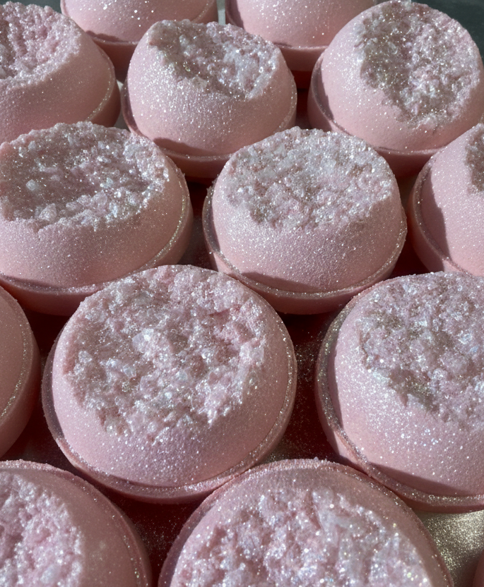 Rose Quartz Geode Mega Bath Bomb