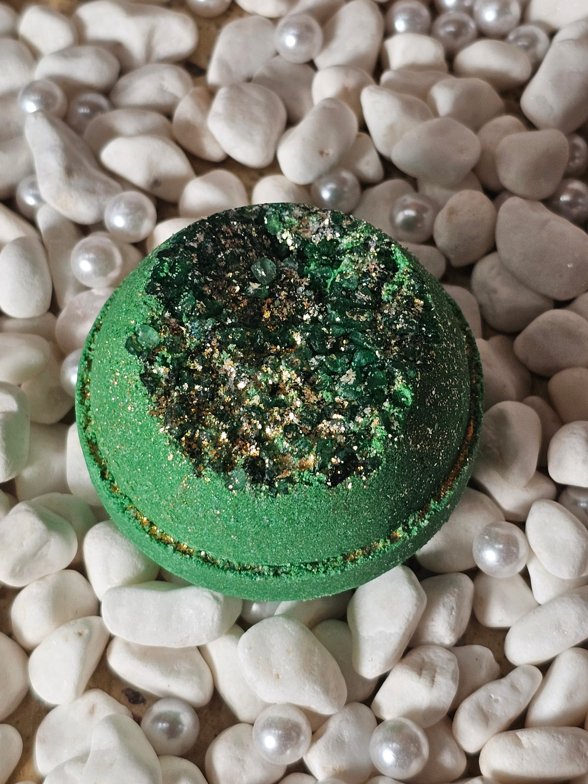 Emerald Geode Mega Bath Bomb