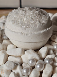 Diamond Geode Mega Bath Bomb