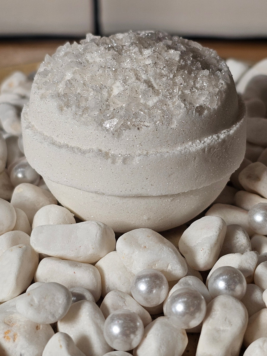 Diamond Geode Mega Bath Bomb