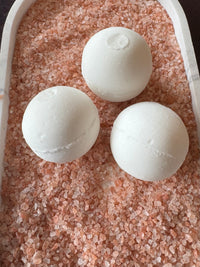 Sweet Pea & Ivy Bath Bomb