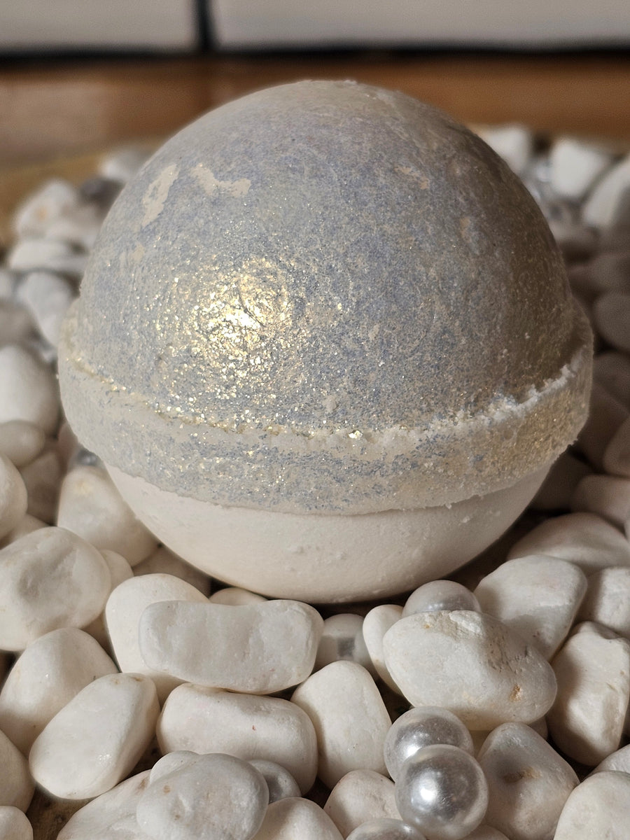 Pearl Geode Mega Bath Bomb