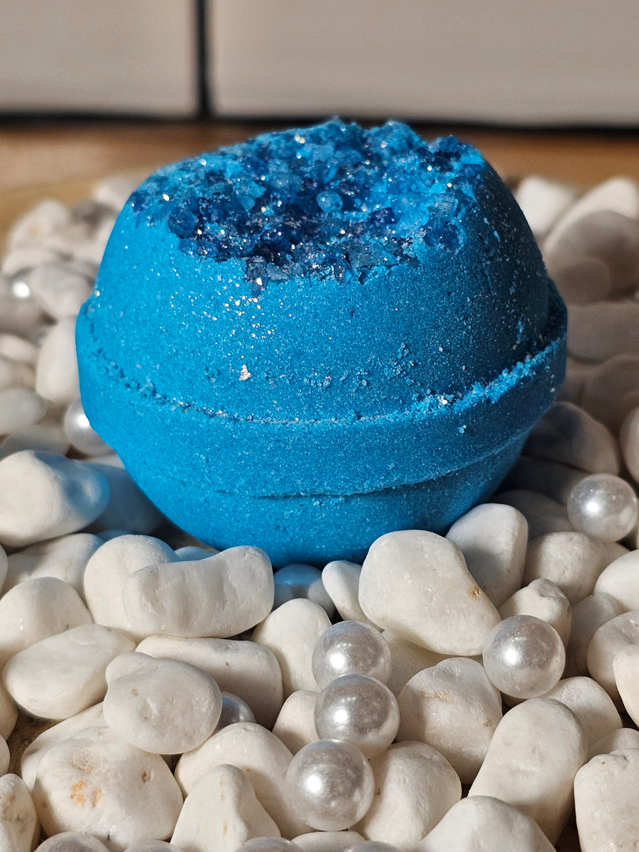 Sapphire Geode Mega Bath Bomb