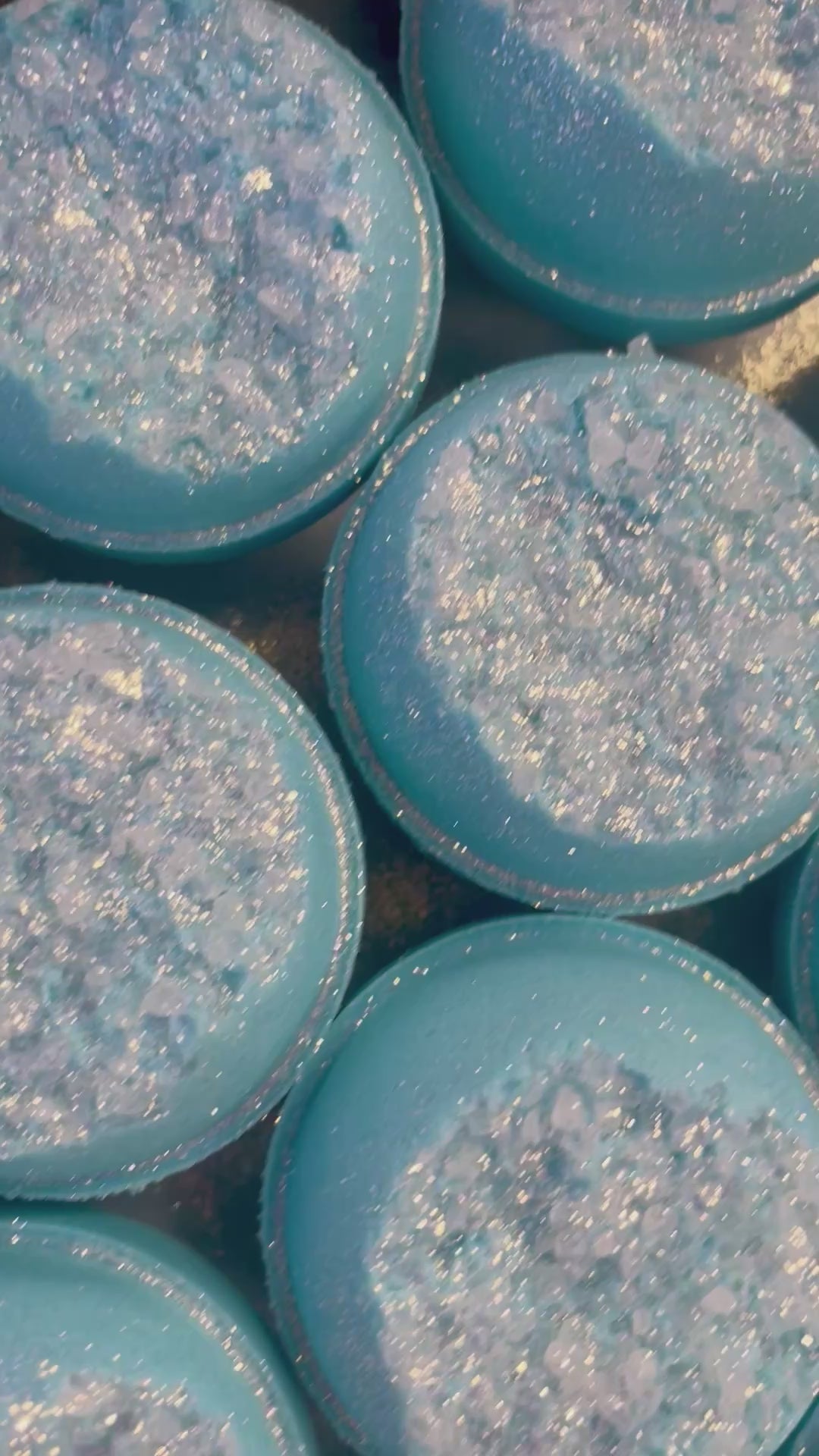 Aquamarine Geode Mega Bath Bomb