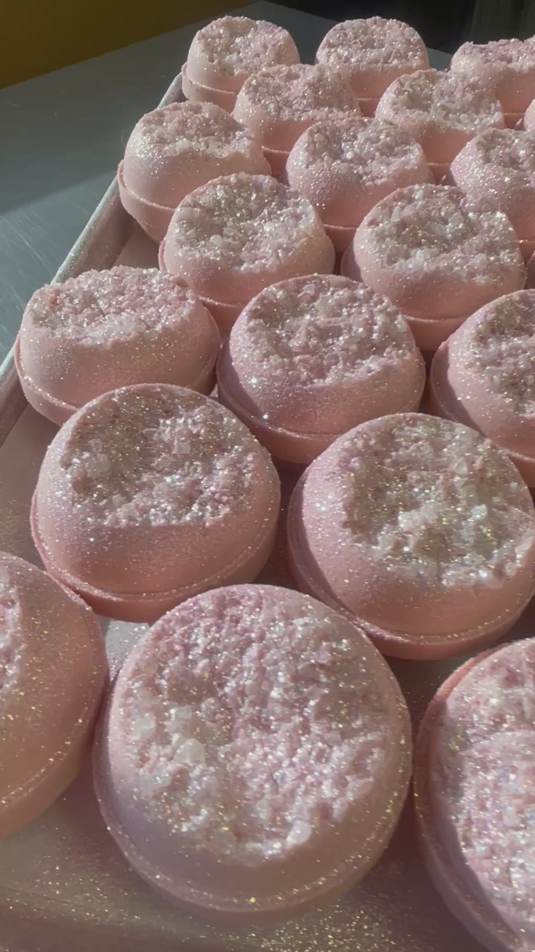 Rose Quartz Geode Mega Bath Bomb